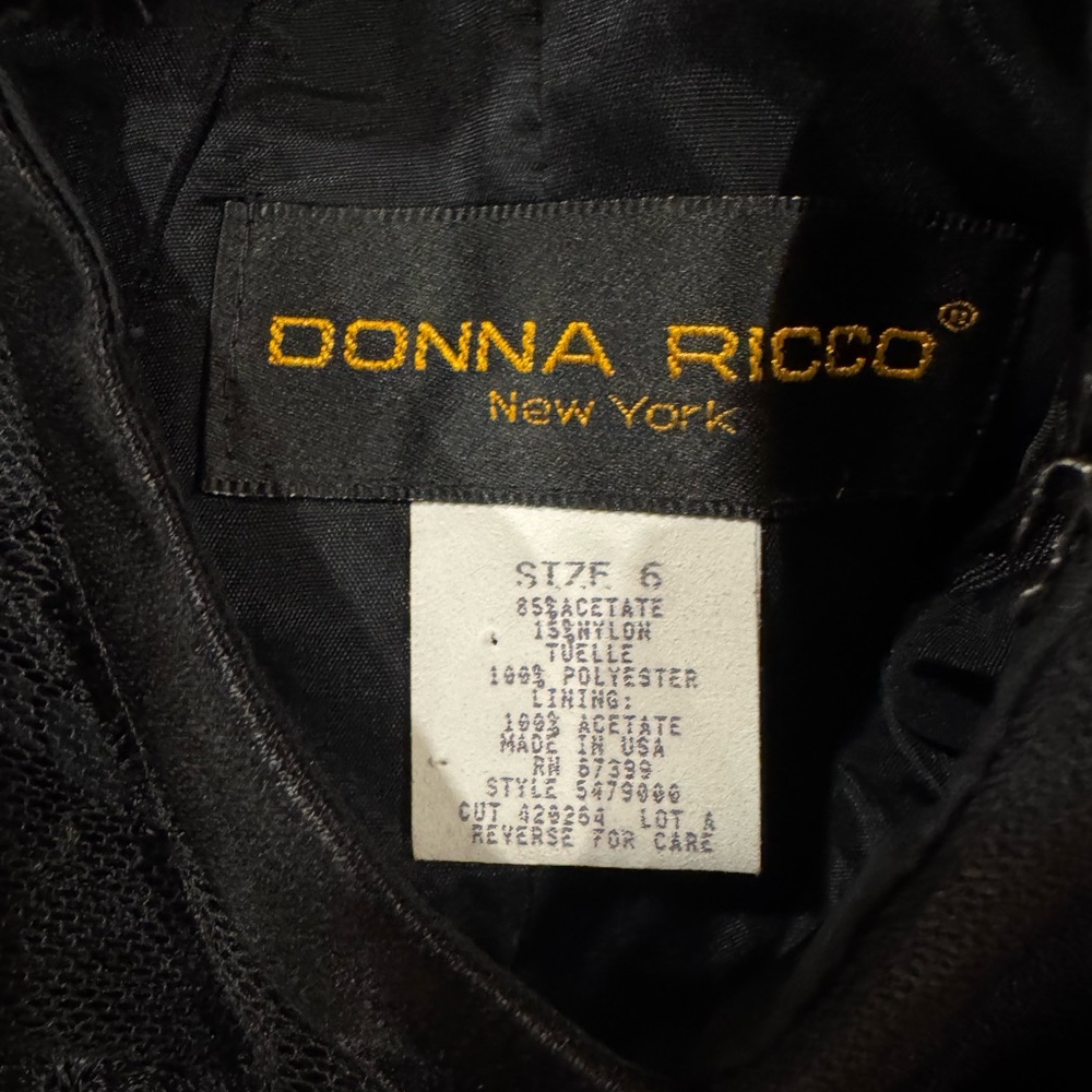 Donna Ricco Elegant Black Attire